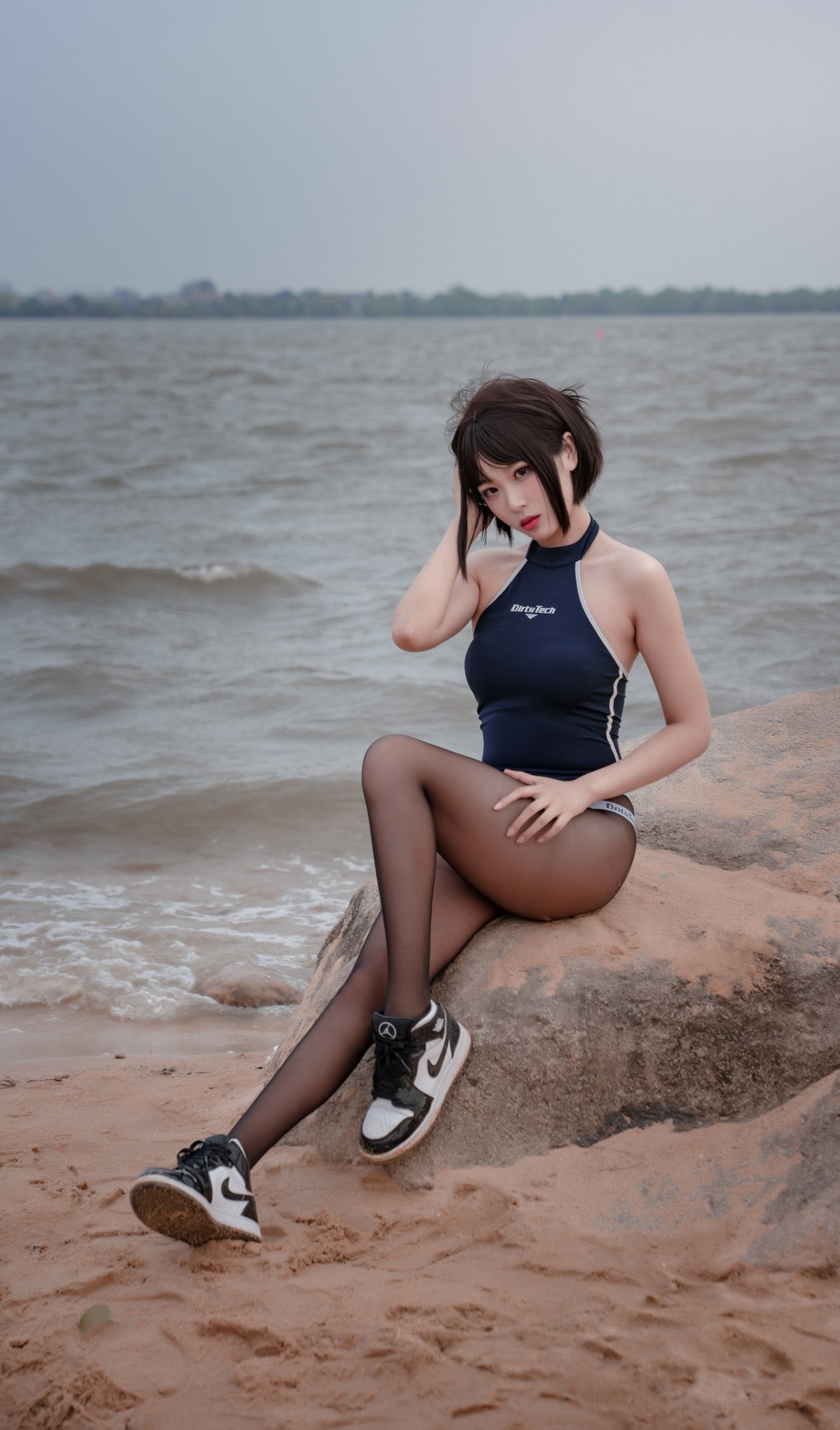 轩萧学姐 - 沙滩竞泳